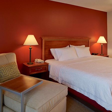 Hampton Inn Portland-Airport Южен Портланд Екстериор снимка