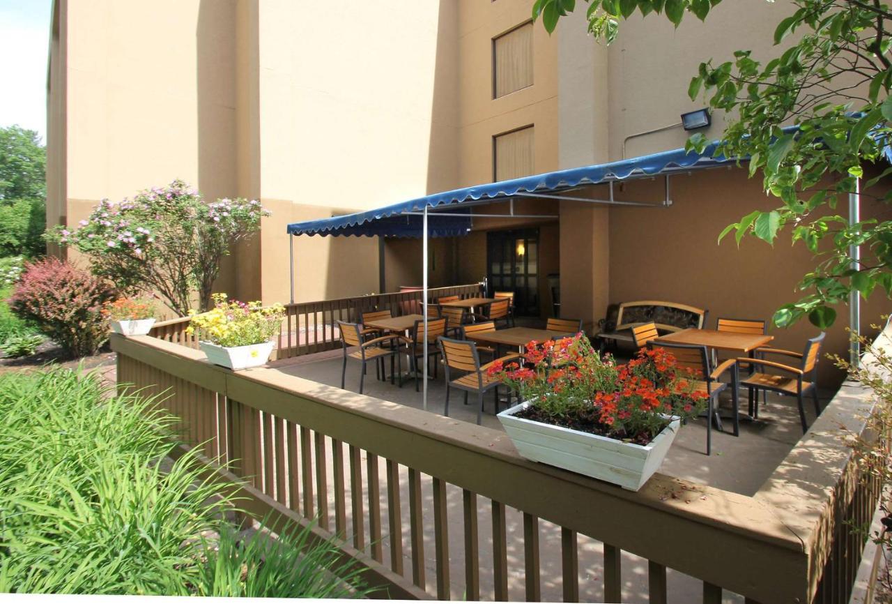 Hampton Inn Portland-Airport Южен Портланд Екстериор снимка